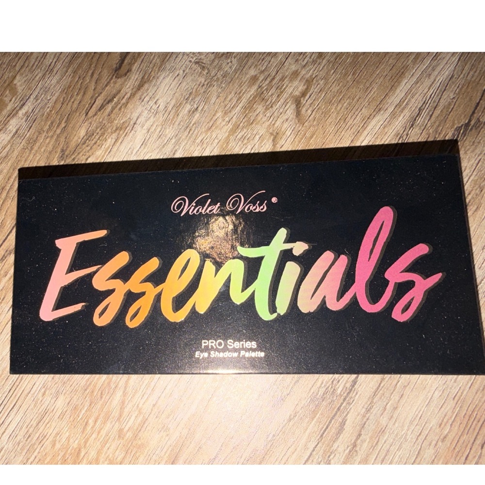 Violet Voss Eye Shadow Palette Essentials PRO Series 10 Shades Matte Shimmer